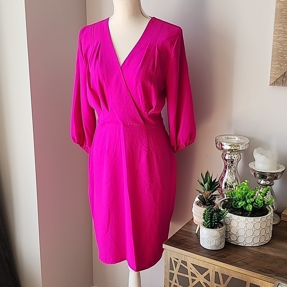 DKNY - Stunning Vibrant Magenta Dress​​​​​​​​​​​